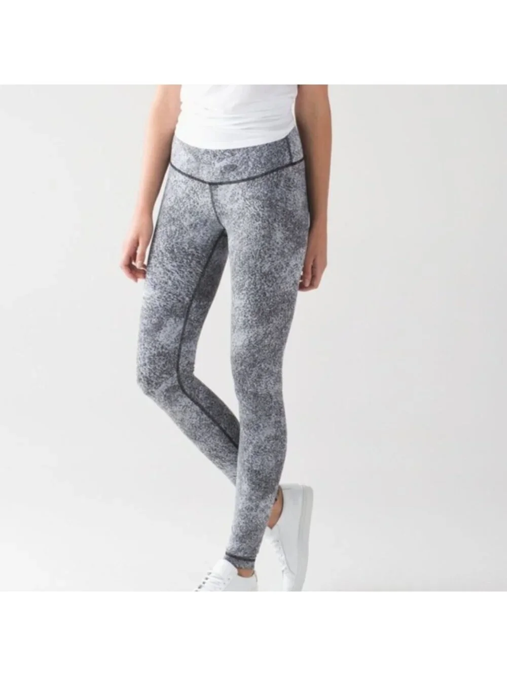 Lululemon Wunder Under High Rise Leggings - Gray